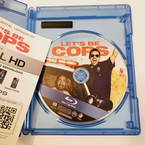 Let's Be Cops Blu-Ray DVD Comedy - Picture 4 of 6